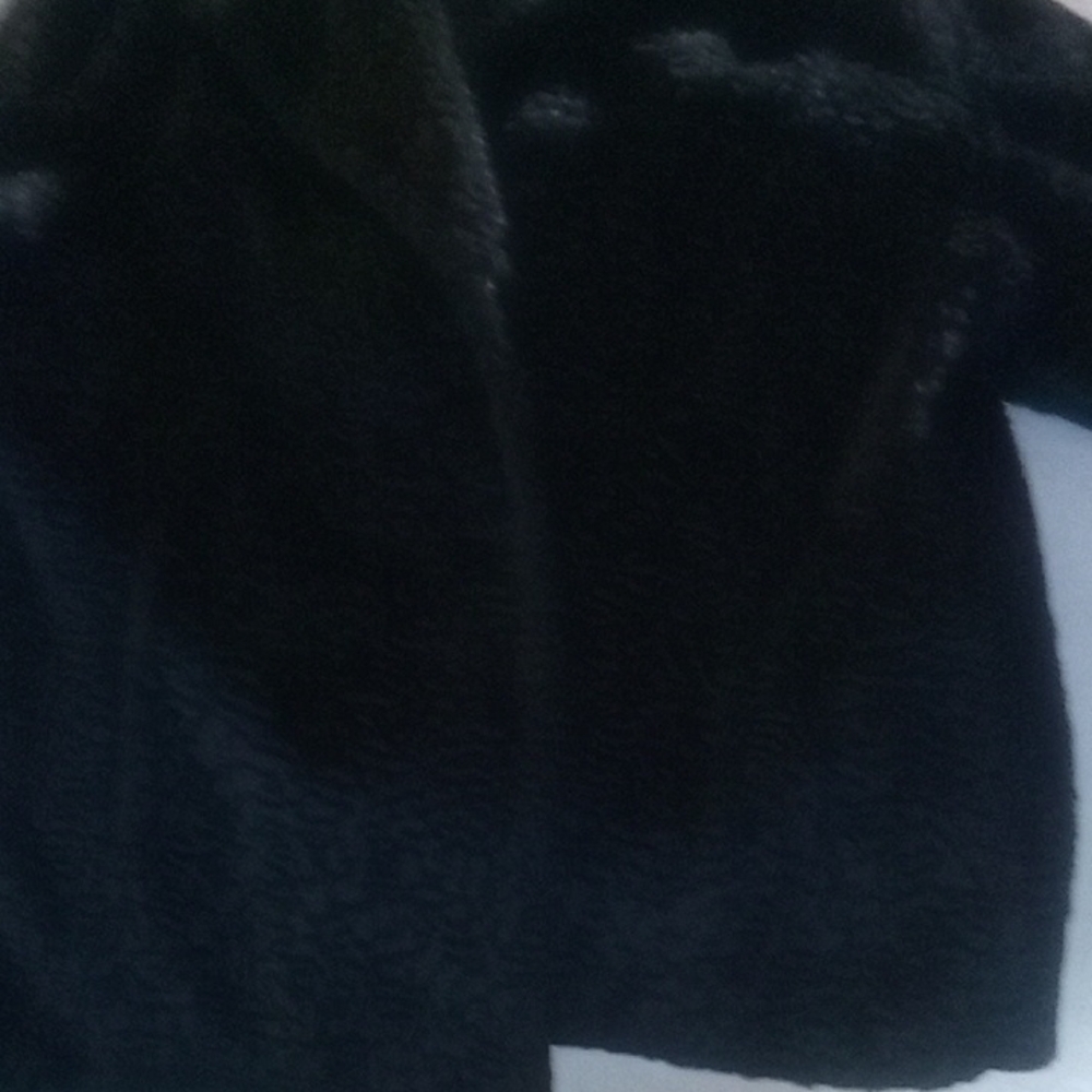 Elegant Women's Black Teddy Jacket